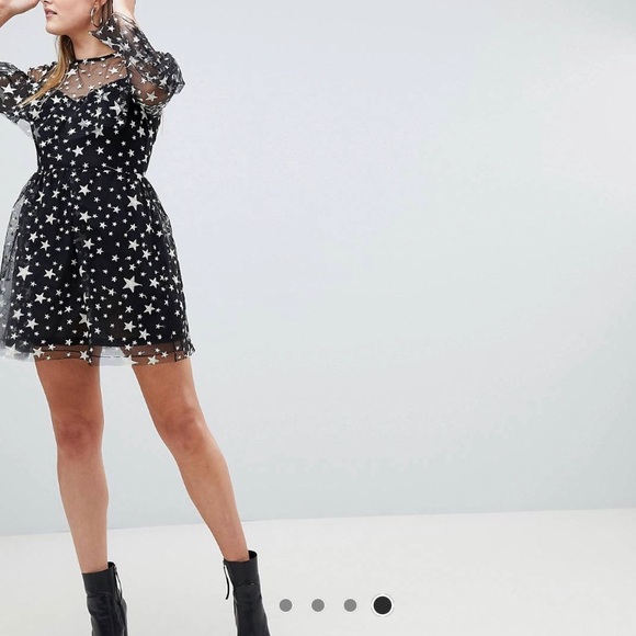 Boohoo Dresses & Skirts - BooHoo Star Mini Dress